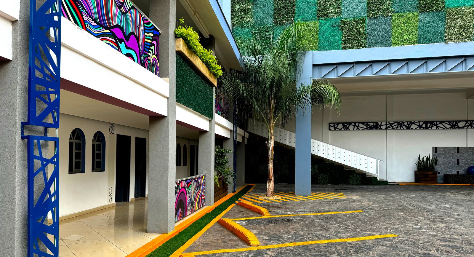 Estacionamiento de hotel